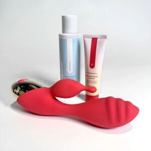 Pure Romancë Center of Attention - Main Attraction + “O” + Strawberry Banana 💦